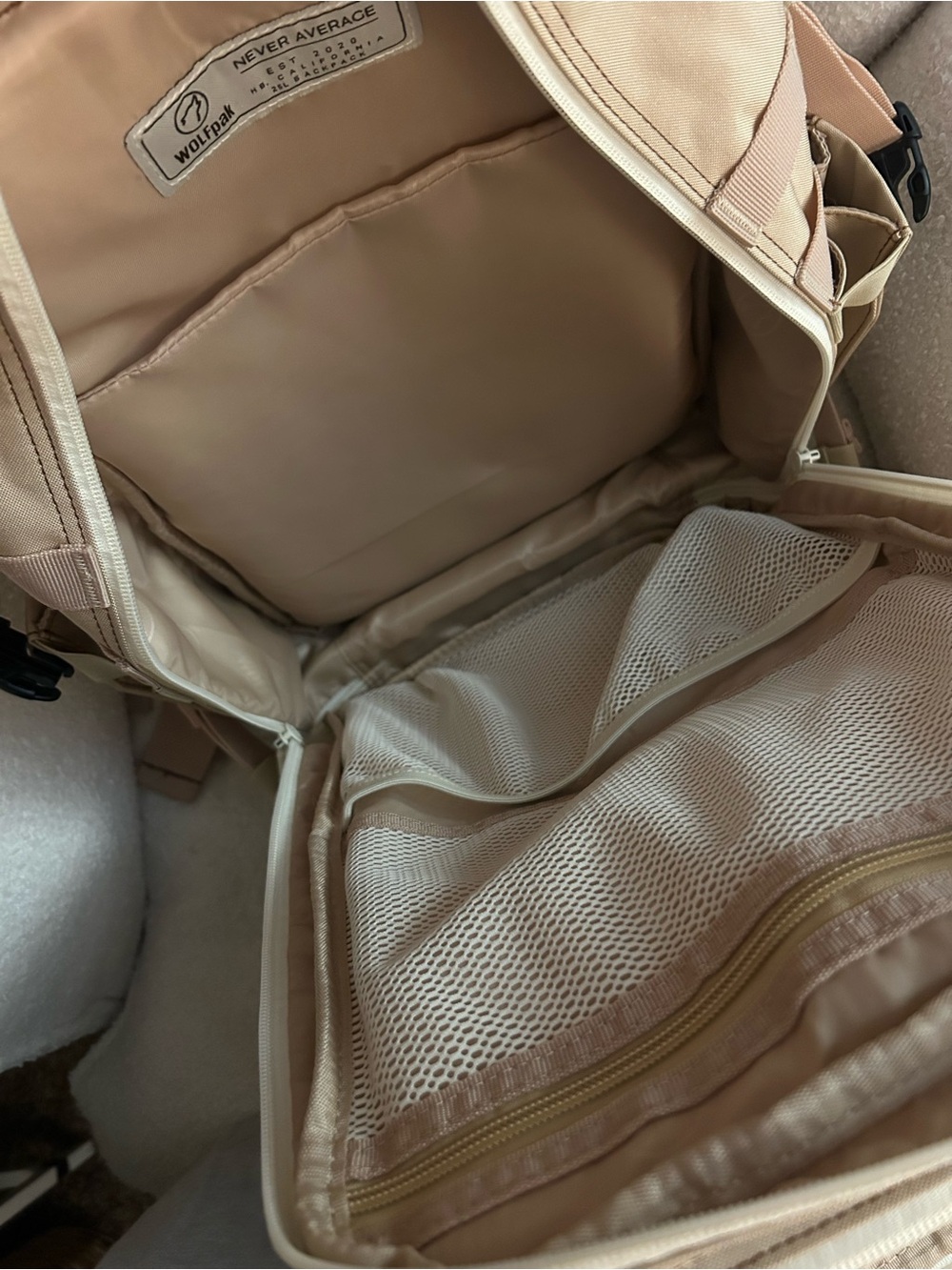 25L “latte” Bombshell WOLFpak backpack - Picture 4 of 15